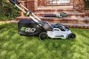Read more about the article A New Era in Lawn Care with Self Propelled Battery Lawnmower