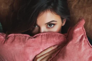 Read more about the article Experience Unmatched Relaxation with an Oversized Plush Couch